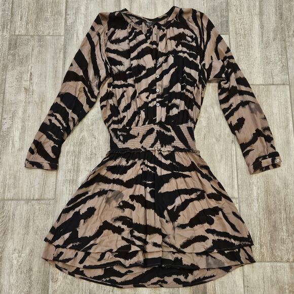 Rails Dress Womens Size XS Jasmine Tiger Stripe Smocked Waist Long Sleeve Tan - Picture 4 of 16